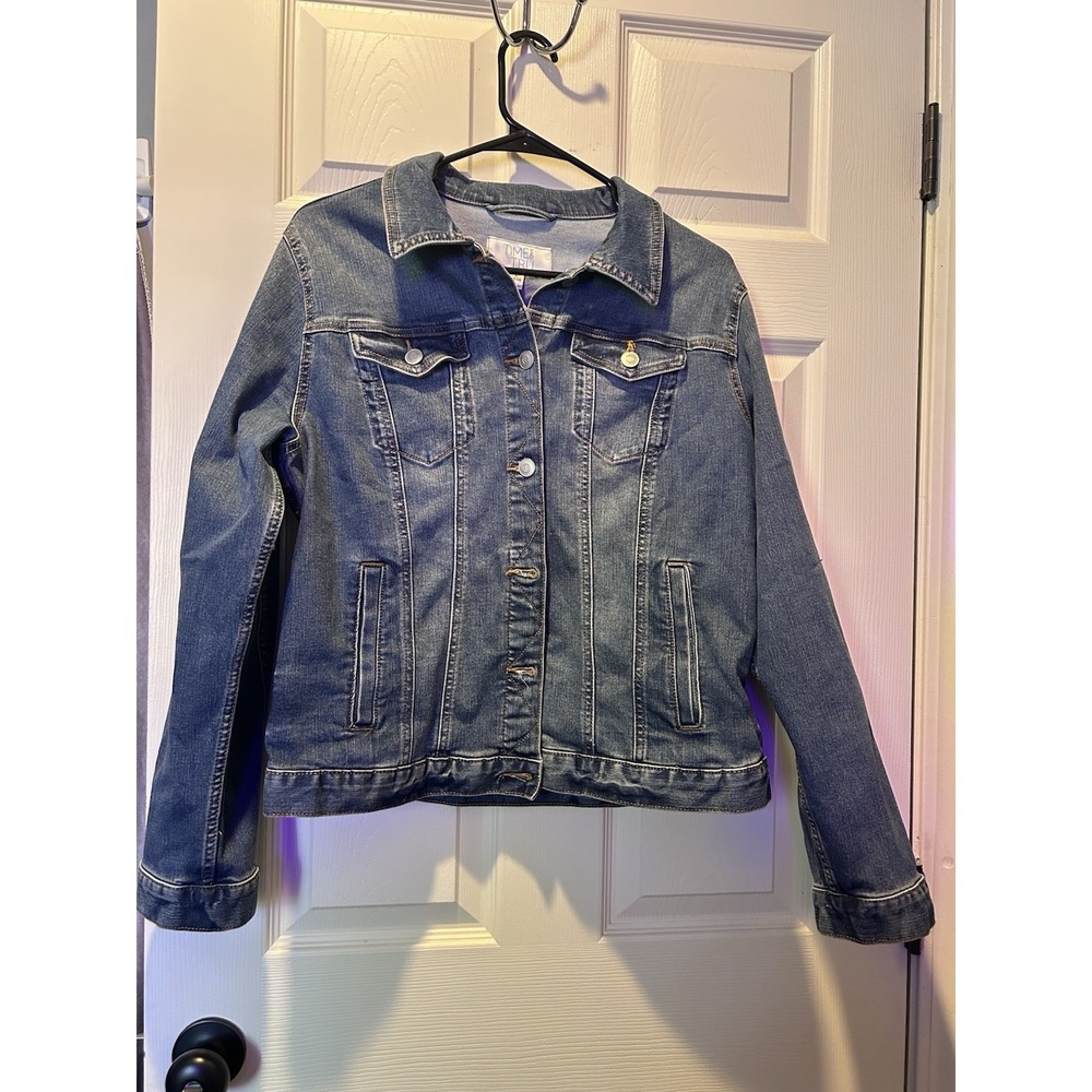 Time and Tru Women's Large Denim Jacket Blue Stretch Jean Trucker Button Front - Picture 2 of 3